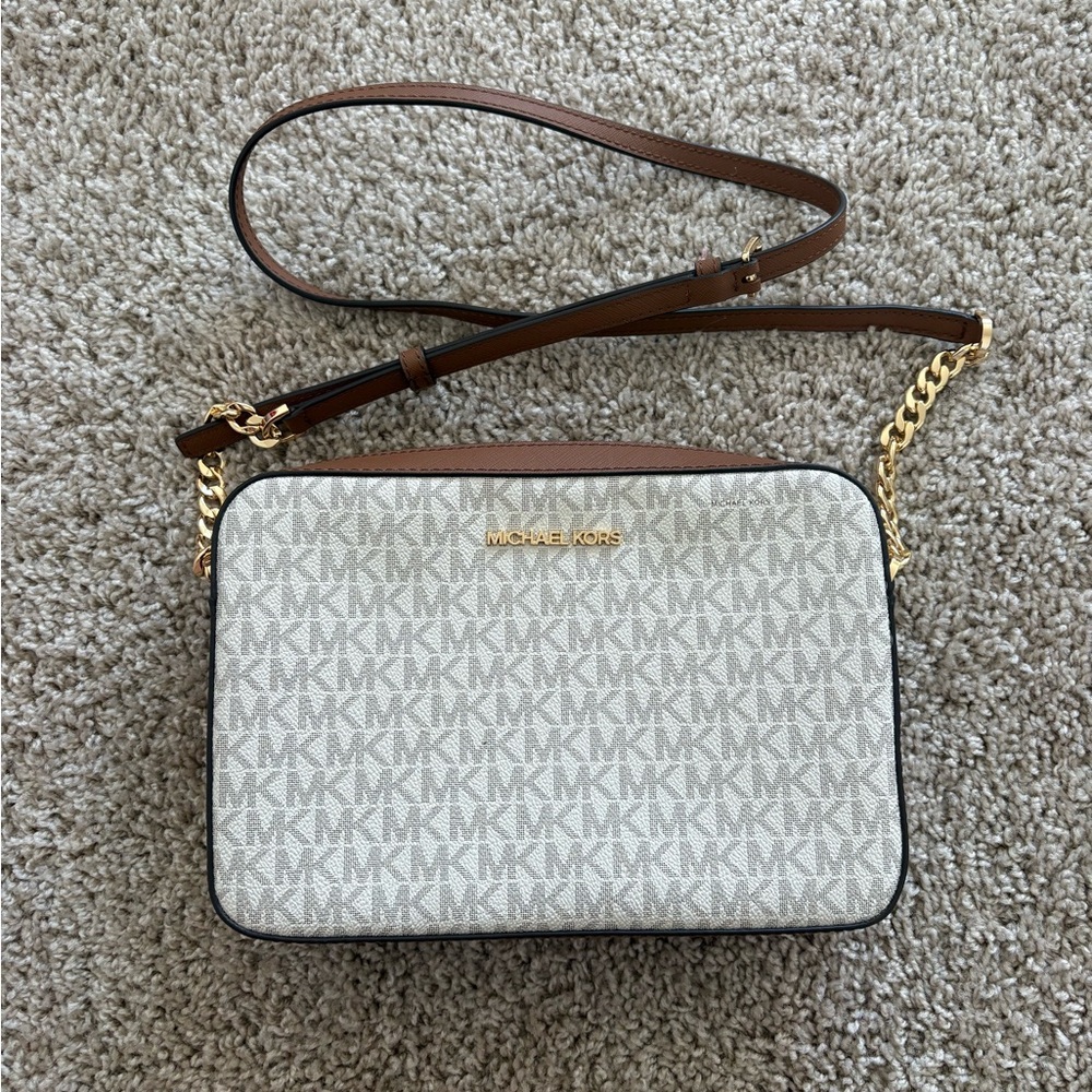 New Michael Kors Crossbody